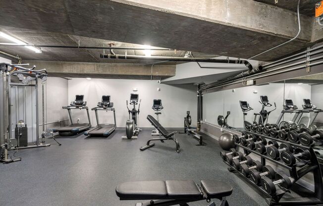 2 beds, 2 baths, $2,880, Unit Two Bedroom