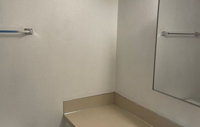 1 bed, 1 bath, 650 sqft, $1,295, Unit 431-01-05