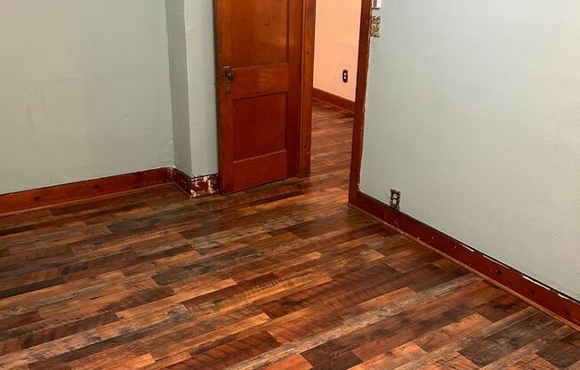 1 bed, 1 bath, $1,000