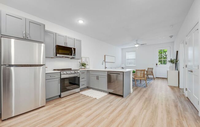 1 bed, 1 bath, 725 sqft, $1,725
