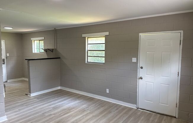 2 Bed 1 Bath Apartment