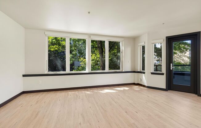 2 beds, 2 baths, 886 sqft, $3,295, Unit 101