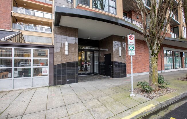 Sweet + secure 1/1 condo with parking, extra storage room + AC available now!