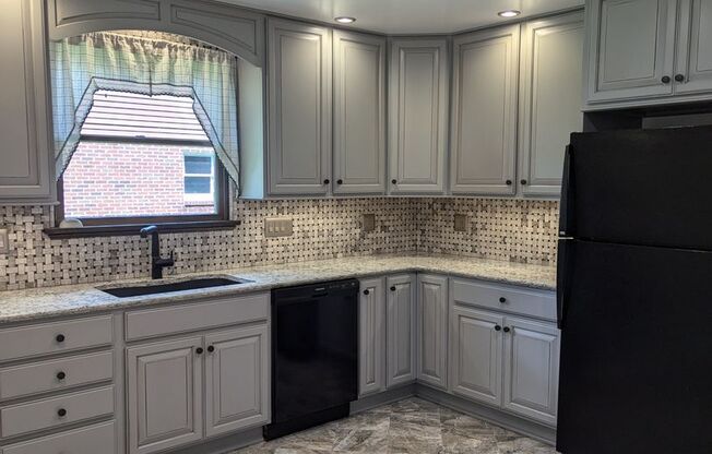 Nicely Renovated 2 Bedroom/2  Bath in Bon Air!