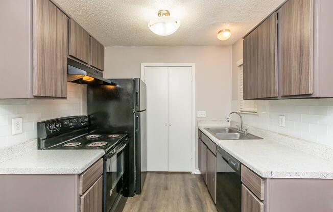 1 bed, 1 bath, 663 sqft, $1,120