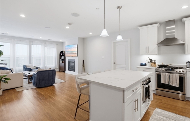 2 beds, 2 baths, 1,222 sqft, $4,950, Unit 27