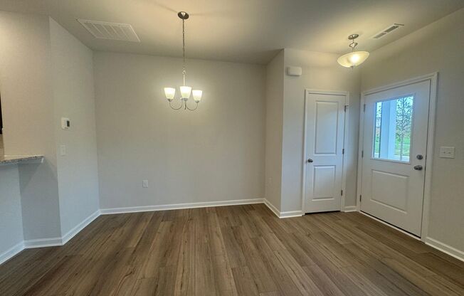 Brand New Townhouse in the Beautiful Neighborhood!