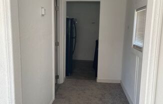 1 bed, 1 bath, 650 sqft, $895, Unit Unit 8