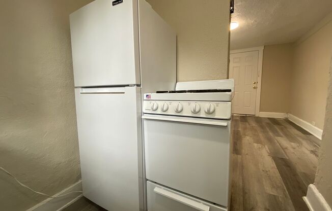 LIMITED TIME SPECIAL $500 OFF ONE MONTH'S RENT! Charming 1 Bed 1 Bath Apartment for Rent in Orlando, FL THORNTON PARK!!!