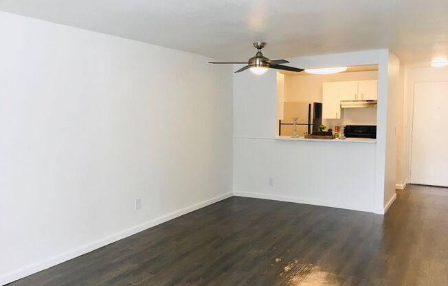 2 beds, 1.5 baths, 1,200 sqft, $2,500, Unit 212