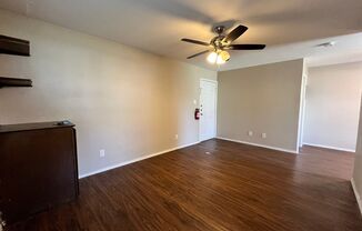 1 bed, 1 bath, 420 sqft, $895, Unit #105