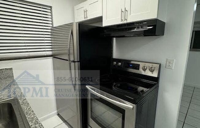 1 bed, 1 bath, 640 sqft, $1,575, Unit 11