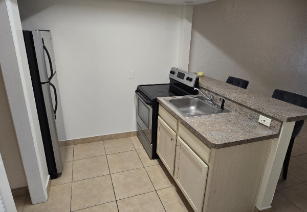 8302 BARDMOOR BLVD