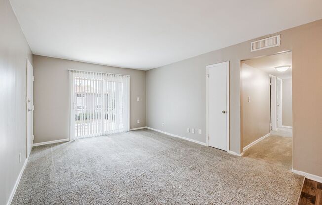 2 beds, 1 bath, 987 sqft, $1,399, Unit 2288-02