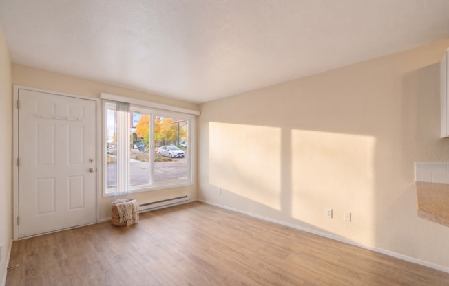 1 bed, 1 bath, 500 sqft, $1,375, Unit 2