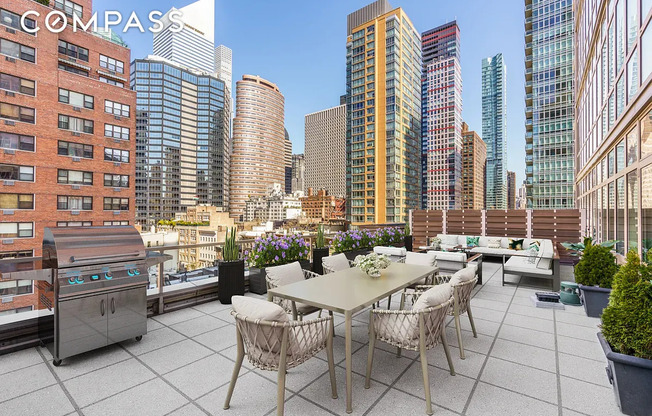 305 E 51 ST