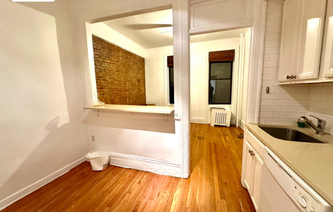 192 BLEECKER ST