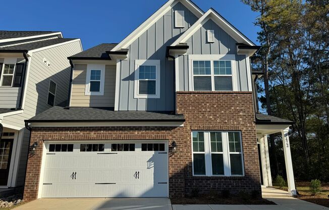 LIKE-NEW 4 Bed/4 Bath in N. Raleigh!