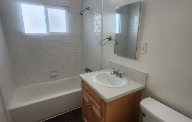 2 beds, 1 bath, $2,250