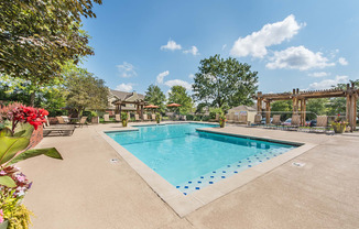 the swimming pool at Highland Ridge Apartments, Overland Park 