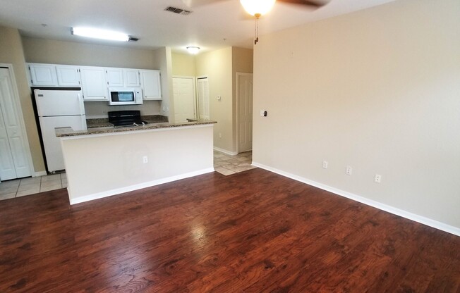 2nd Floor - Recently Renovated - 1 Bedroom 1 Bath for Lease