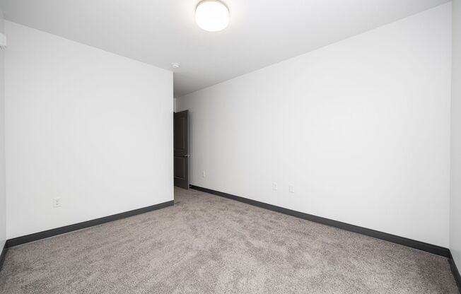 2 beds, 2 baths, 987 sqft, $1,775, Unit 708