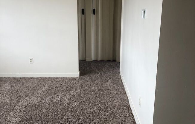 1 bed, 1 bath, 580 sqft, $625, Unit 1300-1311