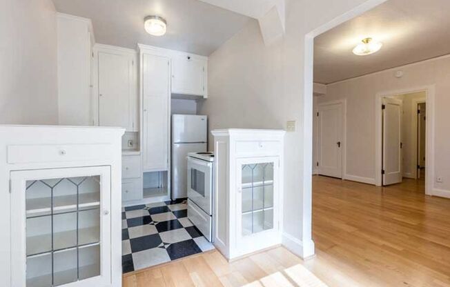 1 bed, 1 bath, 550 sqft, $1,285, Unit 203