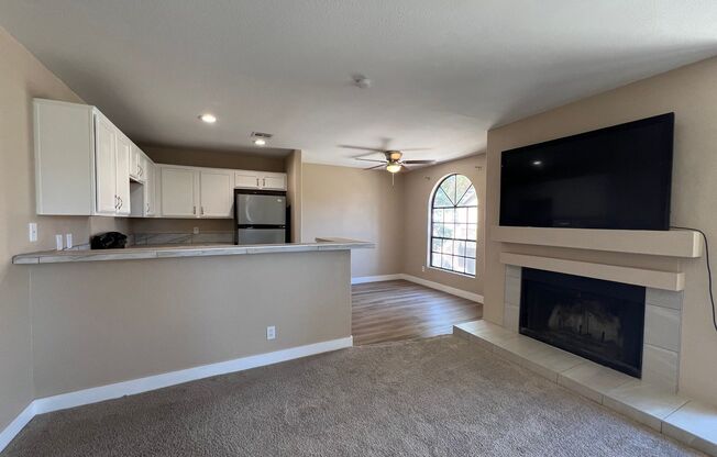 UPGRADED SECOND FLOOR 3BD/2BA CONDO NEAR S NELLIS & E VEGAS VALLEY