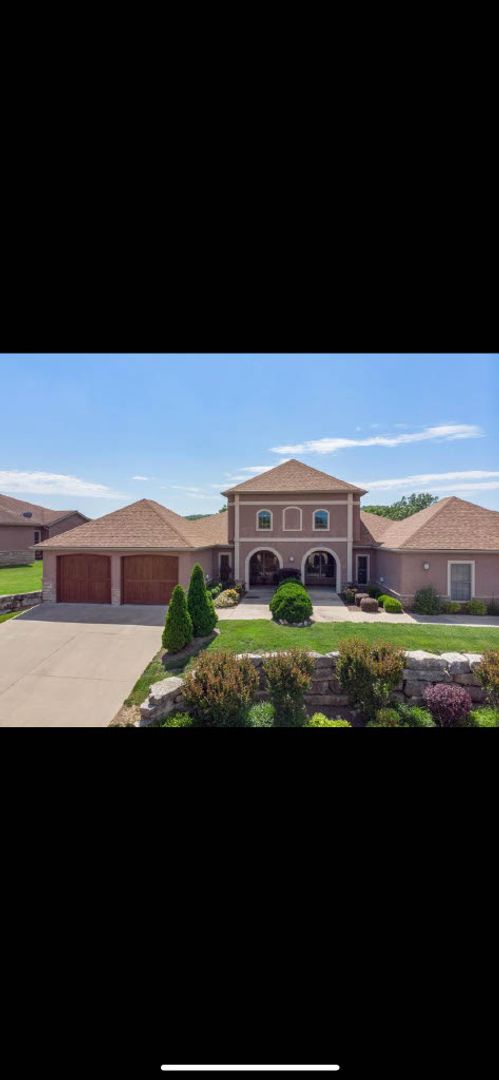 AWESOME PATIO HOME IN BRANSON CREEK