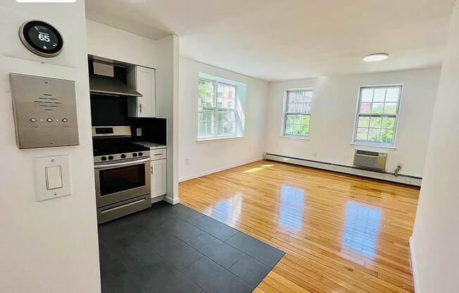 1441 5 AVE