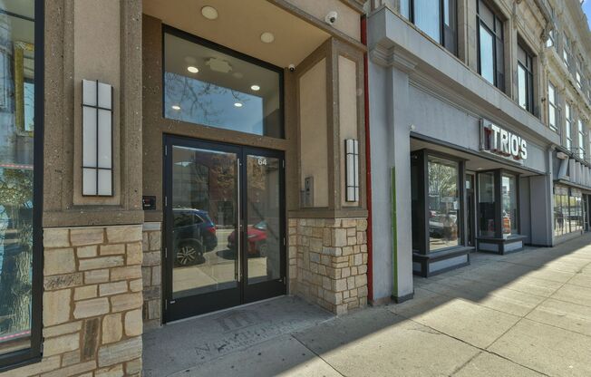 2 beds, 1 bath, 9,999 sqft, $2,250, Unit 64-203