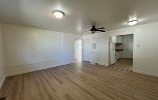 3 beds, 1 bath, $975, Unit 201 Parrish Ln