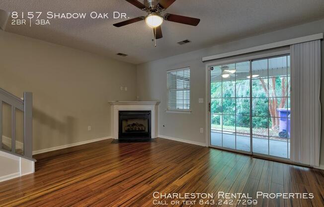 8157 SHADOW OAK DR