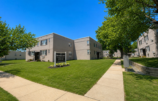 Westwood Court Apts