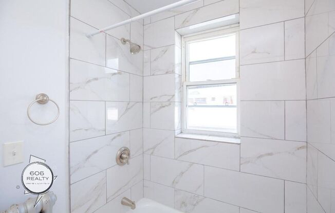 Studio, 1 bath, $850, Unit 5011-9
