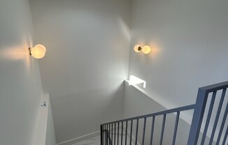 2 beds, 1 bath, $4,700, Unit 1C