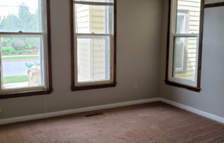 2 beds, 1 bath, $950