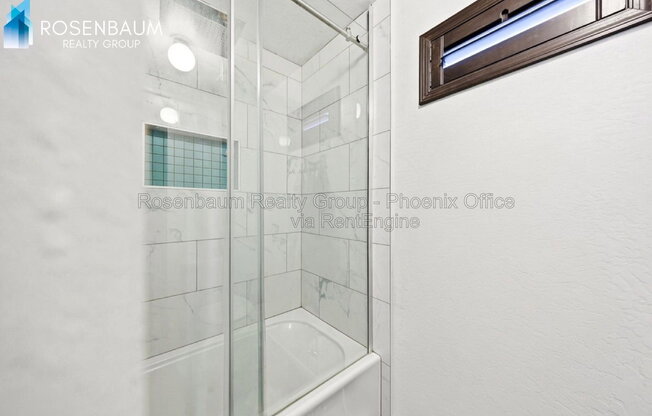 4 beds, 2.5 baths, 1,991 sqft, $2,250