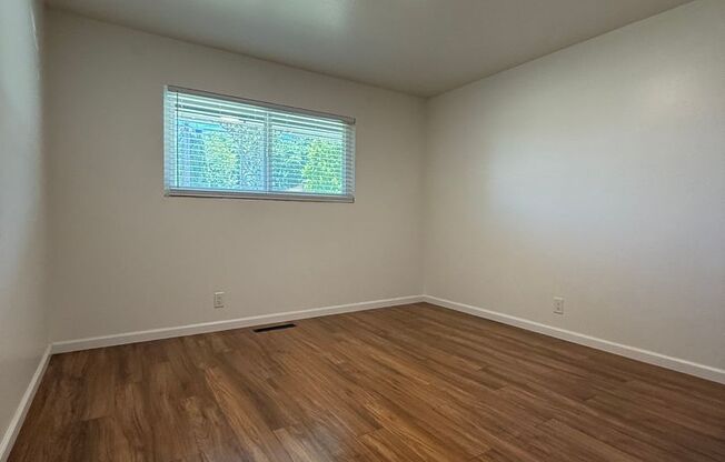2 Bedroom, 1 Bath  Duplex - Mountain View 94040