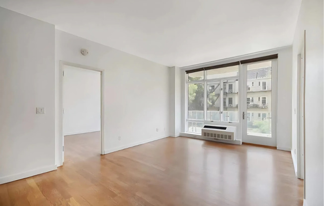 342 E 110 ST