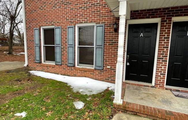 Lovely 2 bedroom Townhome in Fountain Inn