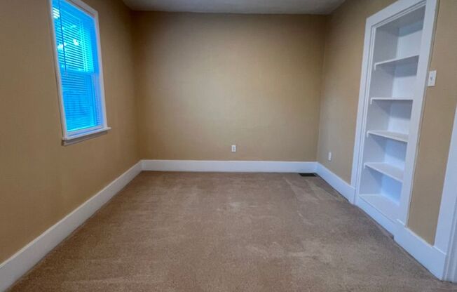 3 beds, 1 bath, $1,495