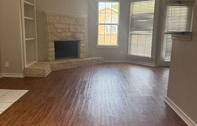 1 bed, 1 bath, $1,195, Unit Unit 421