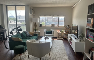 2 beds, 2 baths, 1,000 sqft, $3,750, Unit 502