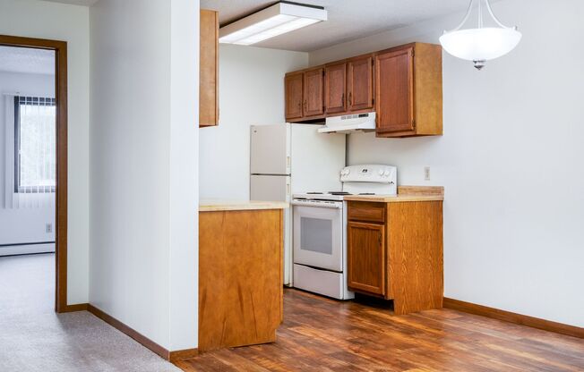 2 beds, 1 bath, 938 sqft, $1,345, Unit 781-301