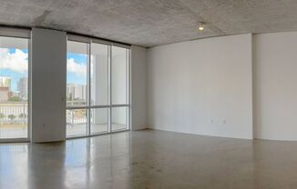 Studio, 1 bath, 962 sqft, $3,100, Unit Unit 704