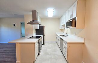 1 bed, 1 bath, 712 sqft, $2,245, Unit 23