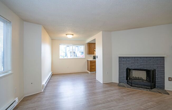 2 beds, 1 bath, $1,490, Unit UNIT 1