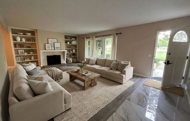 Spacious 3 Bedroom, 2.5 Bath Condo in a Beautiful Park-Like Community